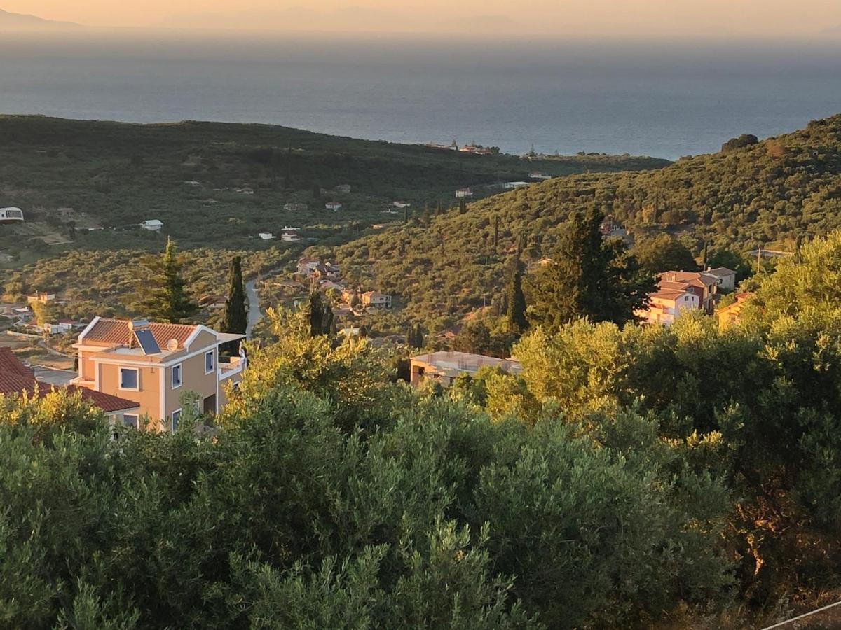 Villa Thea - Τhe View 1St Floor Ano Yerakarion Экстерьер фото