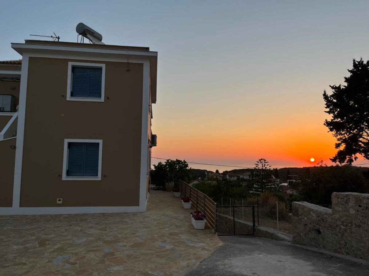 Villa Thea - Τhe View 1St Floor Ano Yerakarion Экстерьер фото