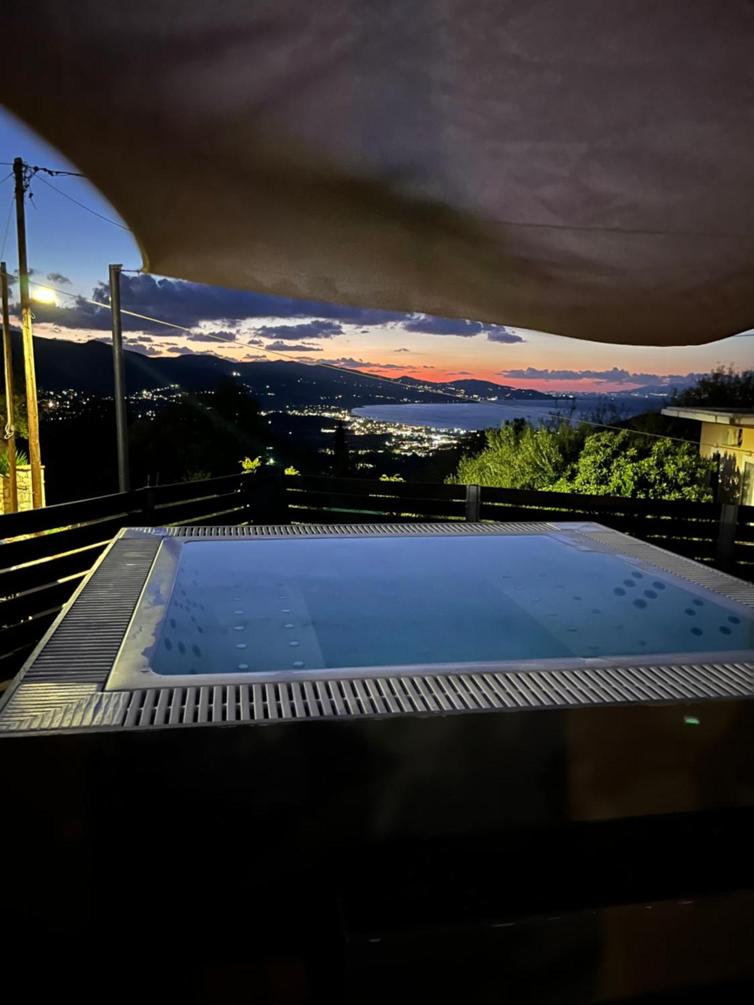 Villa Thea - Τhe View 1St Floor Ano Yerakarion Экстерьер фото